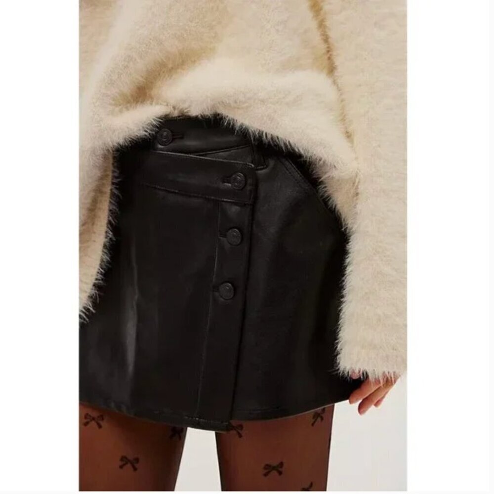 FREE PEOPLE NWT Wynne Vegan Skirt / Black